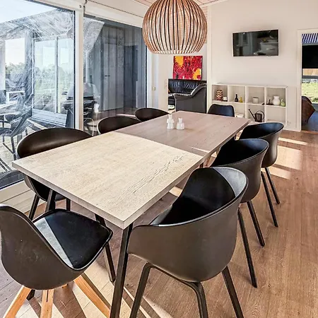 3 Bedroom Gorgeous In *